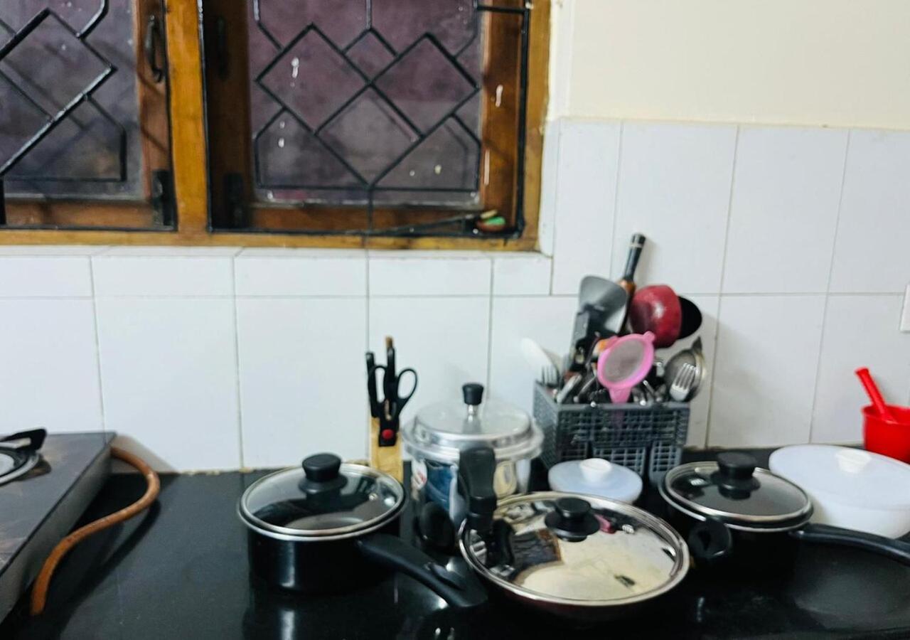 Best Individual Home Stay Near Apollo Jubilee Hills Hyderabad Exteriör bild