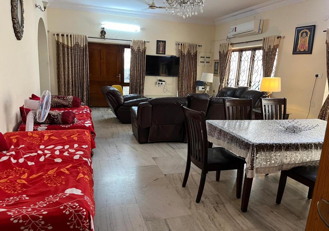 Best Individual Home Stay Near Apollo Jubilee Hills Hyderabad Exteriör bild
