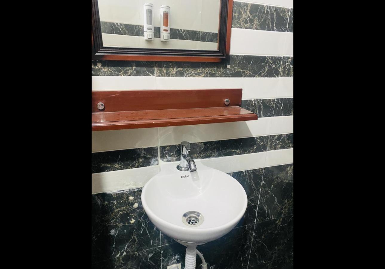 Best Individual Home Stay Near Apollo Jubilee Hills Hyderabad Exteriör bild